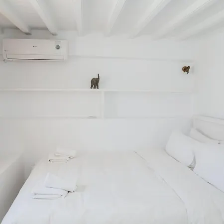 Manto Sunset Loft Apartment